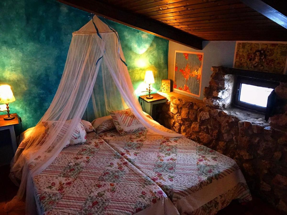 Room In Lodge - Romantic Getaway To Cuenca The Fifth Valeria Luaran gambar